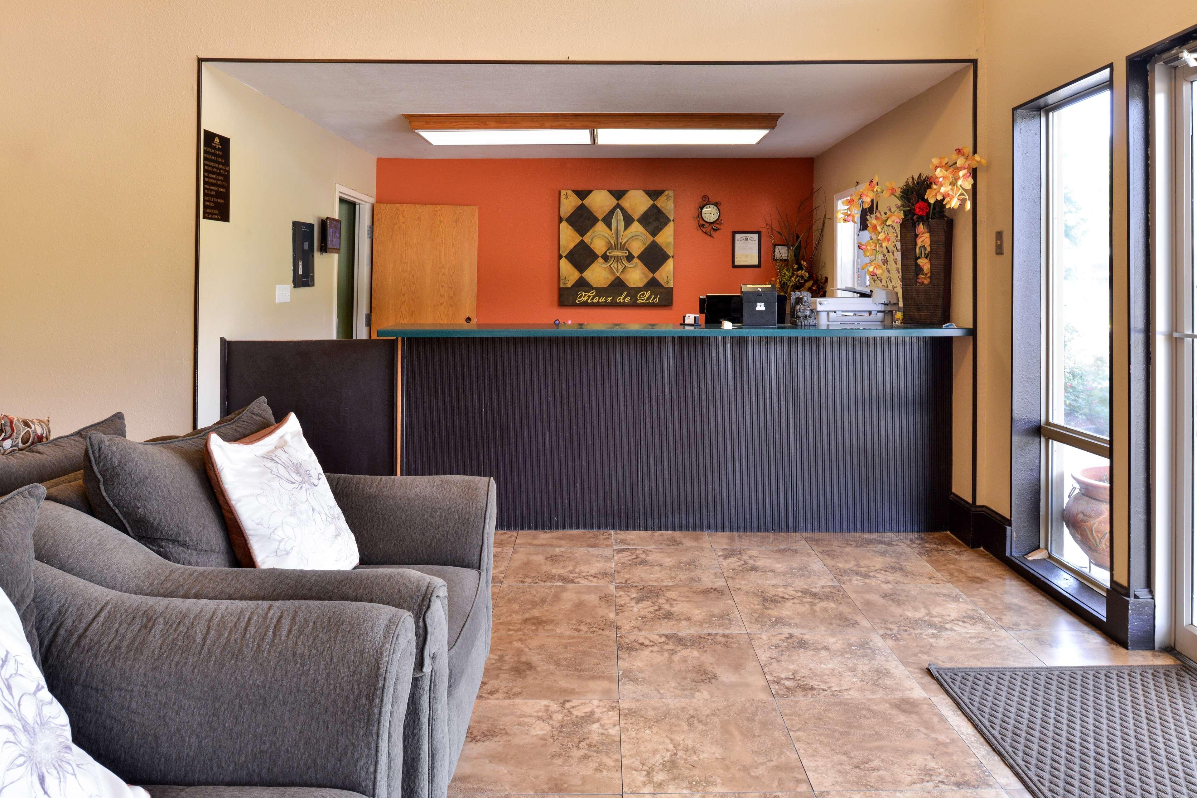 Vila Gale Cabo Cabo de Santo Agostinho Exterior photo The lobby of a typical extended stay hotel